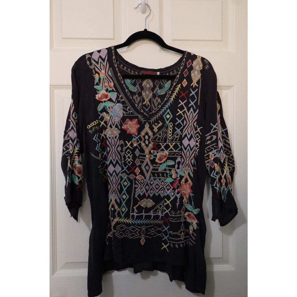 Embroidery Johnny size large blouse three-quarter sleeve